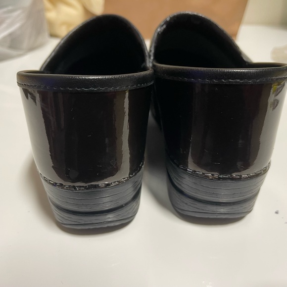 USED Dansko Brown Metalic - Picture 3 of 7